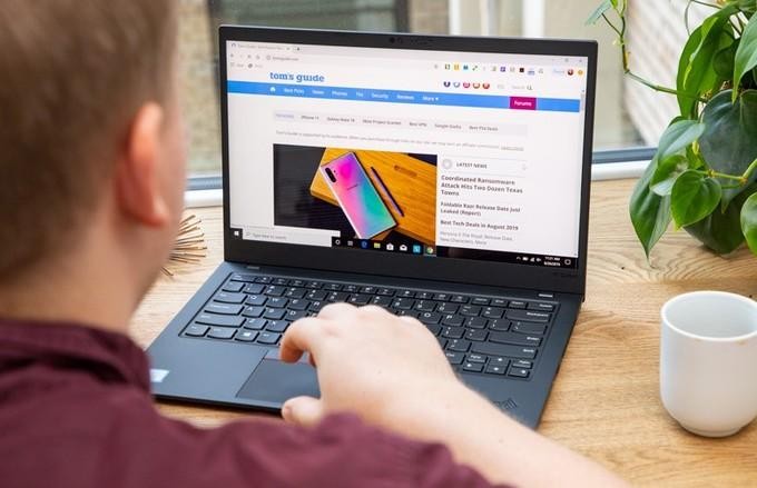 Lenovo ThinkPad X1 Carbon 2019: Laptop cho doanh nhân ưa di chuyển