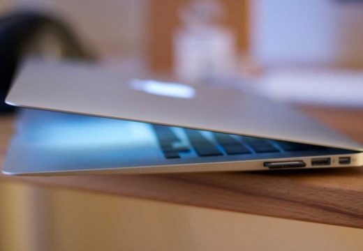 C243 N234n Mua Macbook Air 2017 O Thoi Diem Hien Tai 1