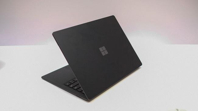 Cận cảnh Surface Laptop 2 vừa ra mắt