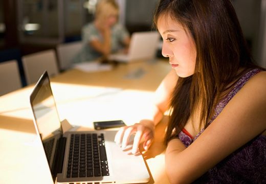 D226y L224 Nhung Mau Laptop D225ng Mua Trong Tam Gi225 10 Trieu Dong 1 1