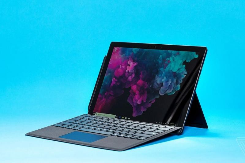 Galaxy Book S và Microsoft Surface Pro 6 có gì hơn thua nhau?