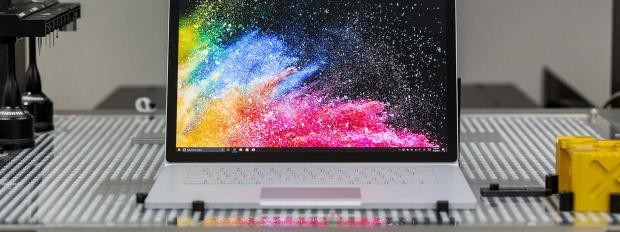 Surface Book 2 bản 15″ bị lỗi hao pin nhanh khi chơi game